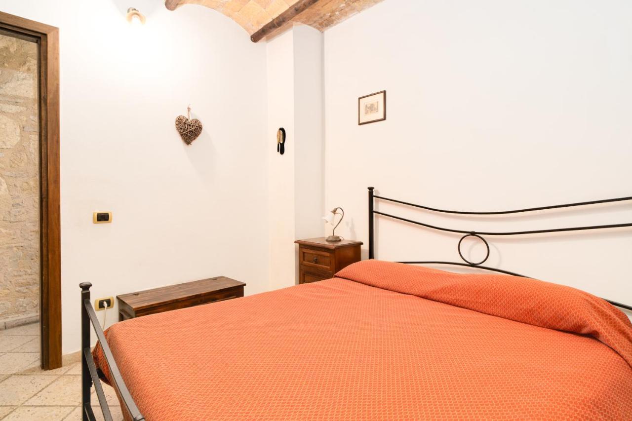 La Casa Dell' Etrusco Villa ตาร์กวิเนีย ภายนอก รูปภาพ